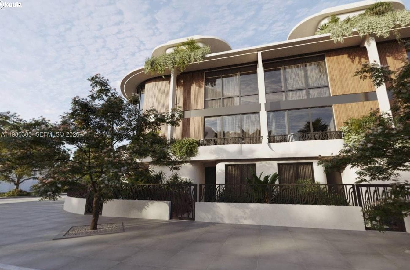 5215 Biscayne Blvd, Miami FL 33137 — 44