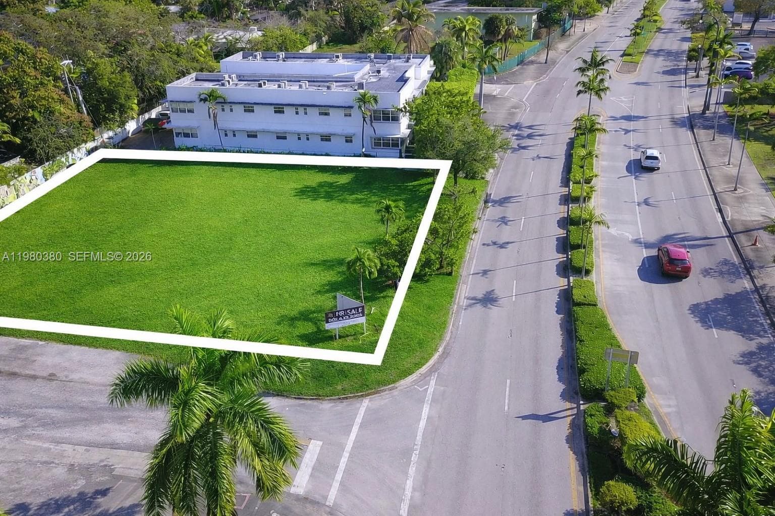 5215 Biscayne Blvd, Miami FL 33137 — 25
