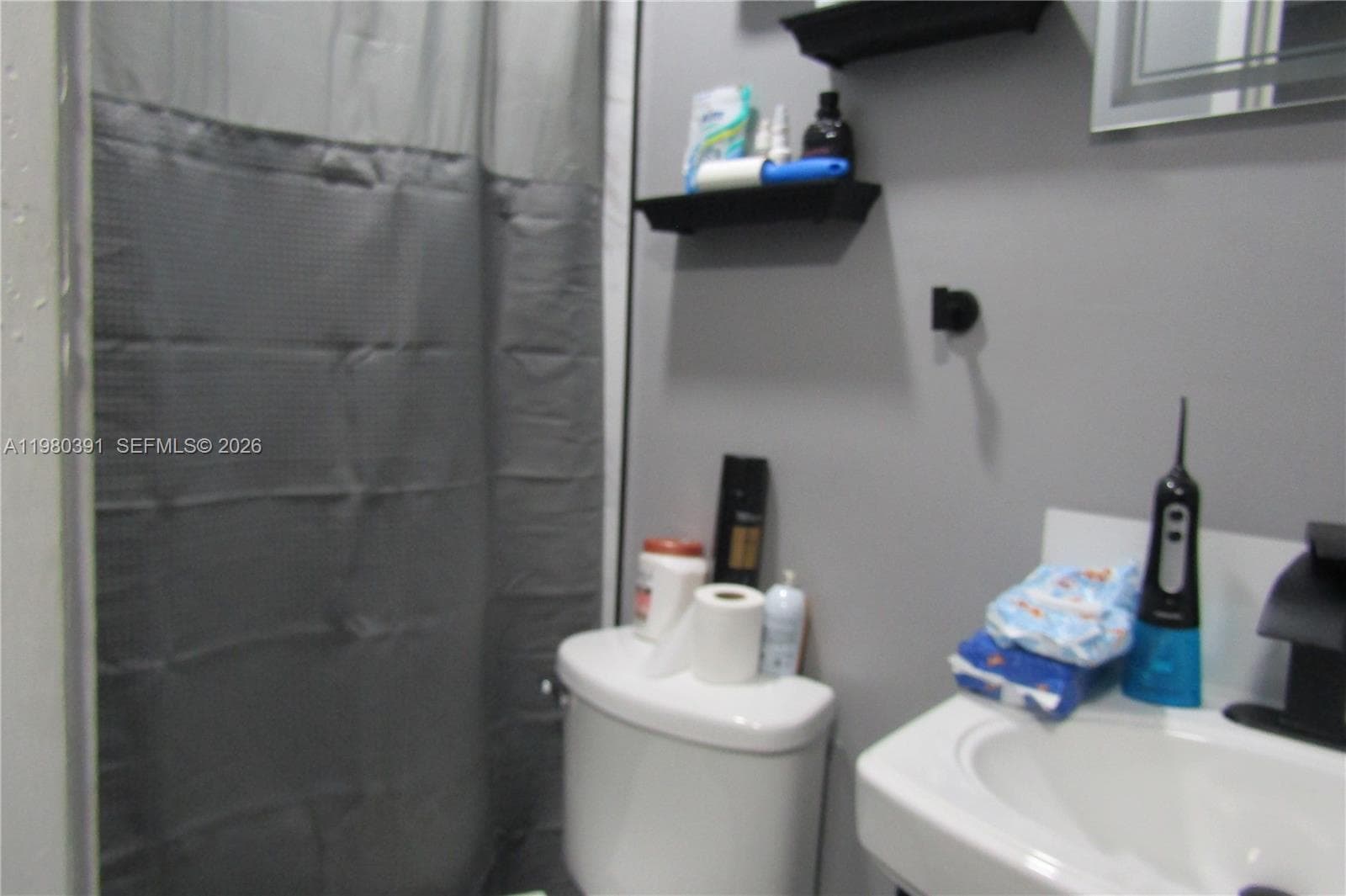 2223 NW 32nd St, Miami FL 33142 — 13