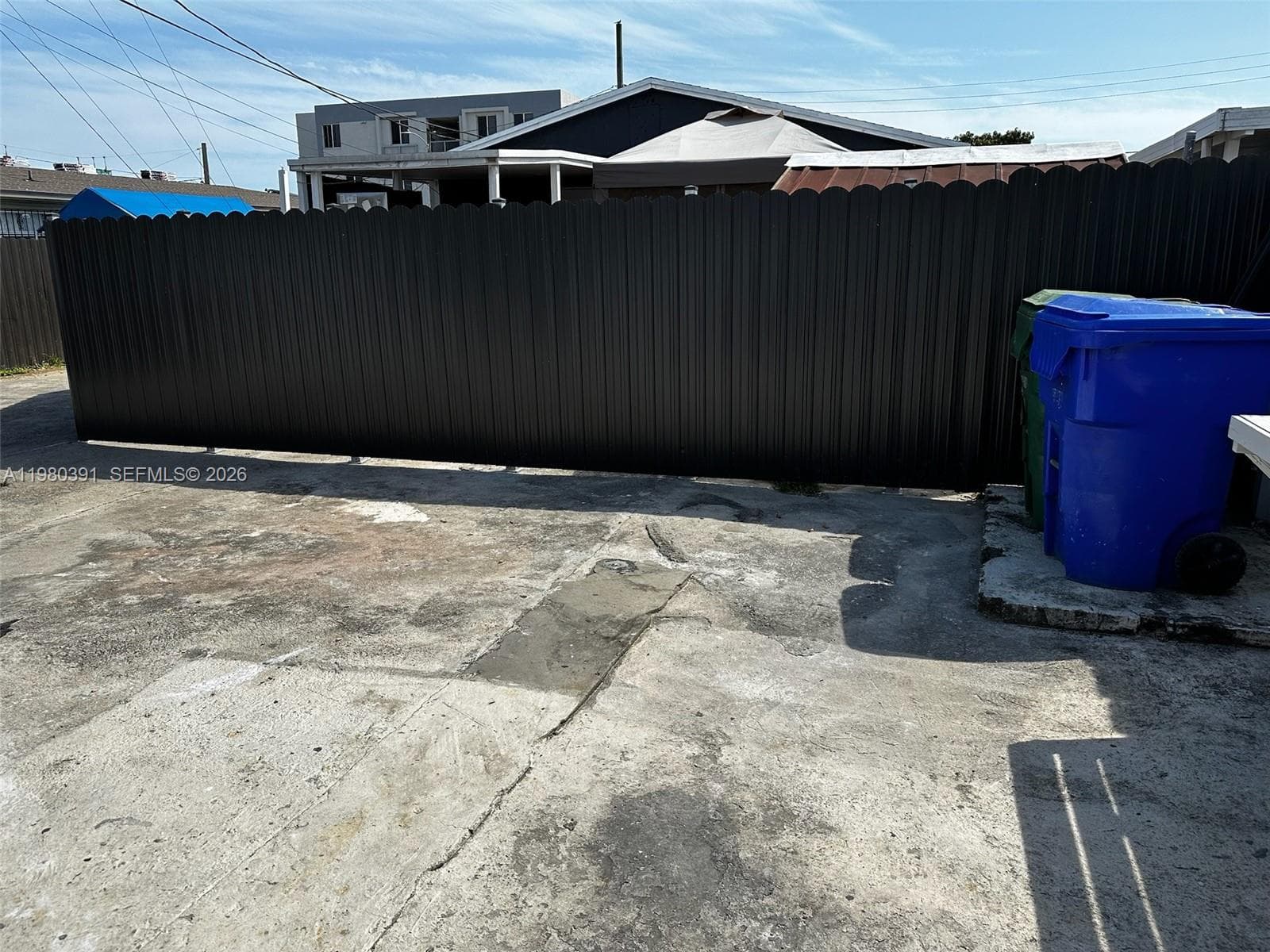 2223 NW 32nd St, Miami FL 33142 — 19
