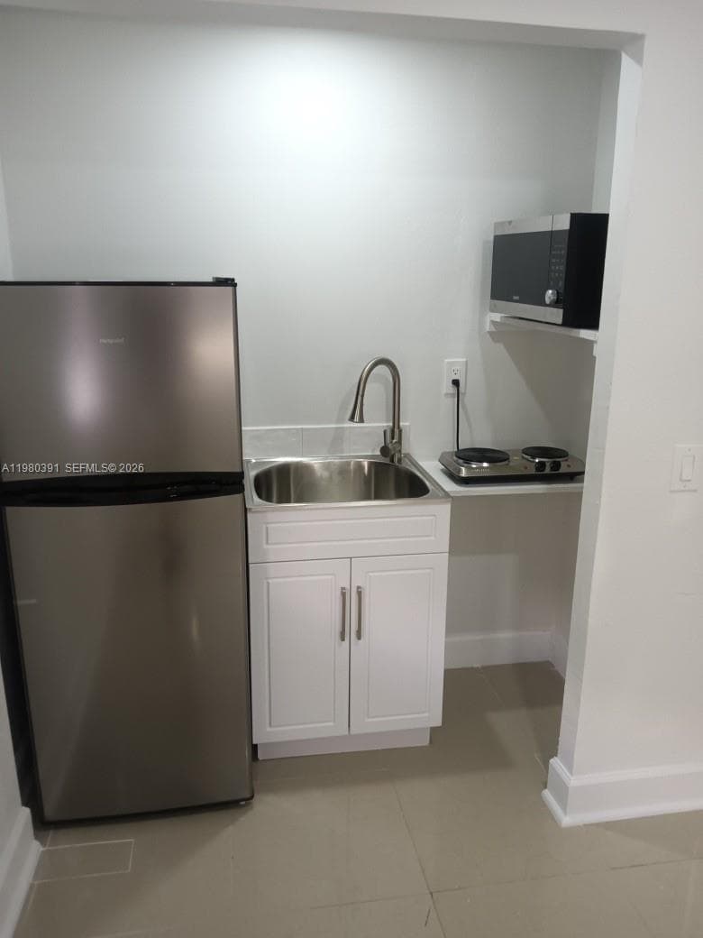 2223 NW 32nd St, Miami FL 33142 — 40