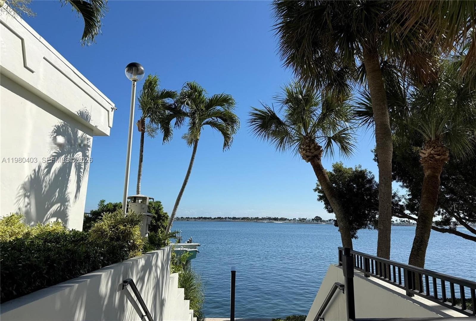 1901 Brickell Ave # B1407, Miami FL 33129 — 32
