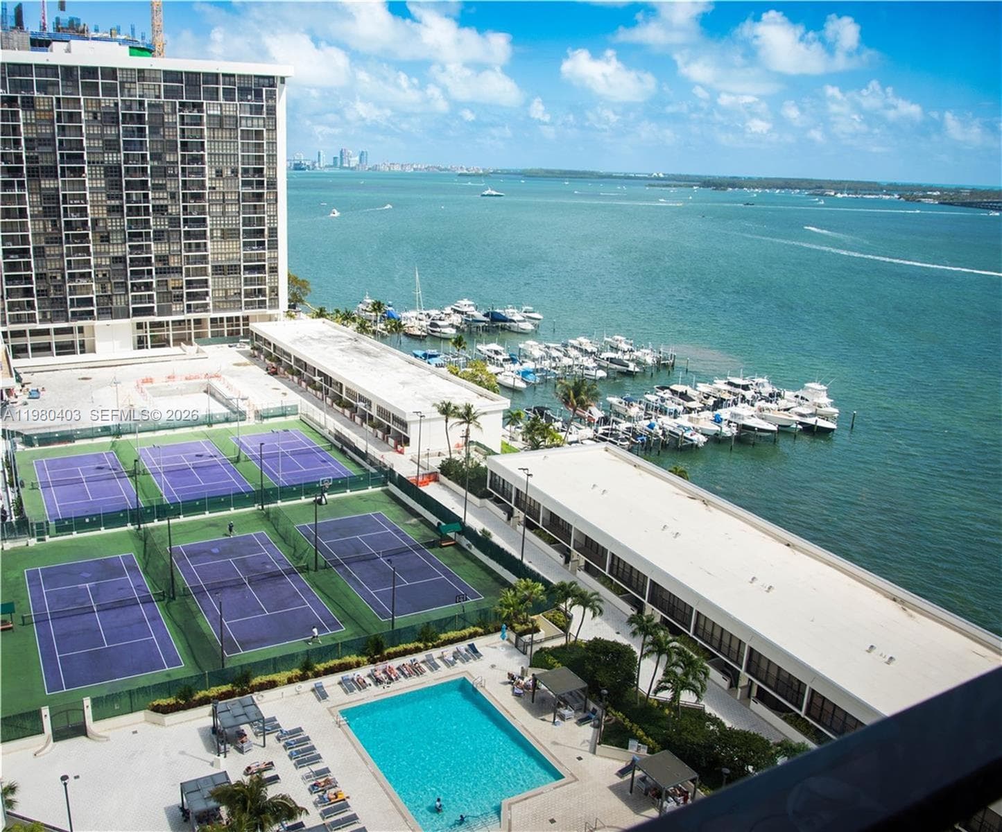 1901 Brickell Ave # B1407, Miami FL 33129 — 33