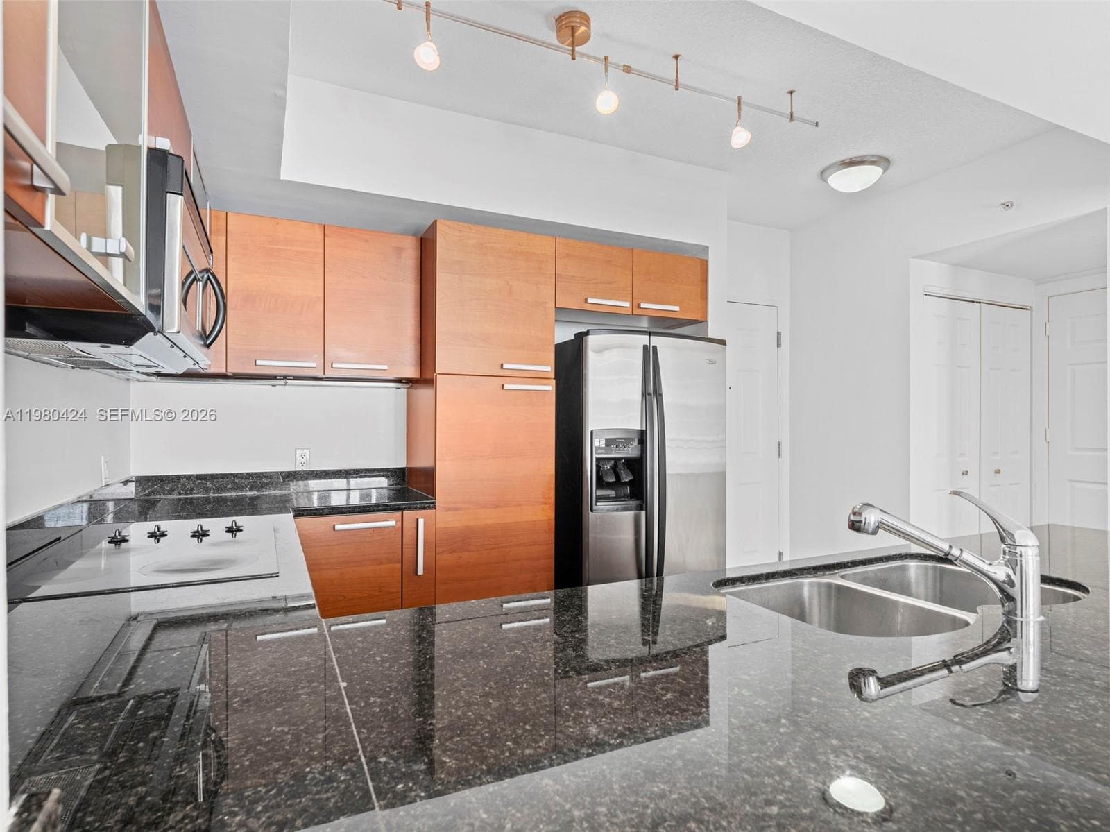2030 S Douglas Rd # 610, Coral Gables FL 33134 — 19