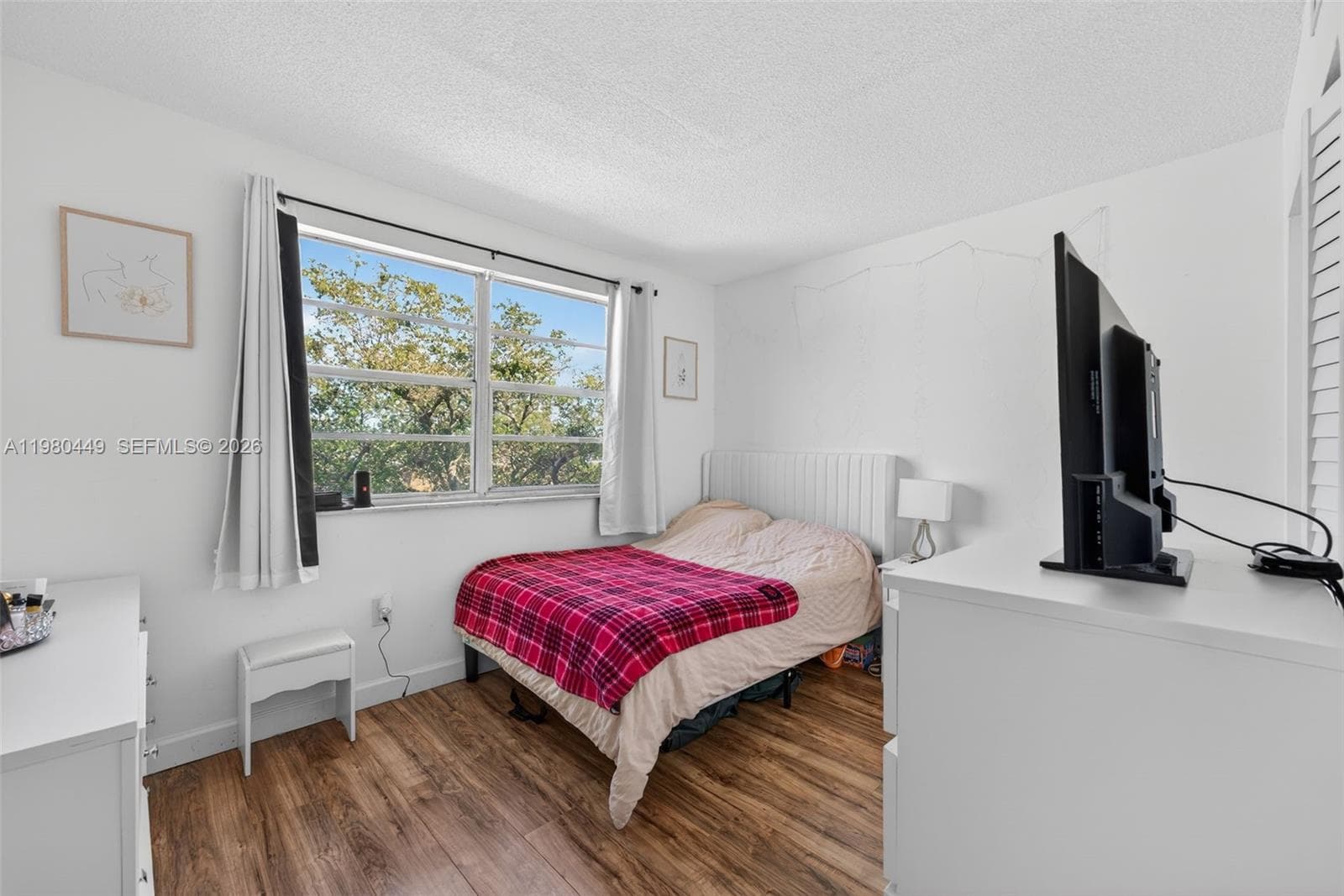8950 NE 8th Ave # 402, Miami FL 33138 — 9