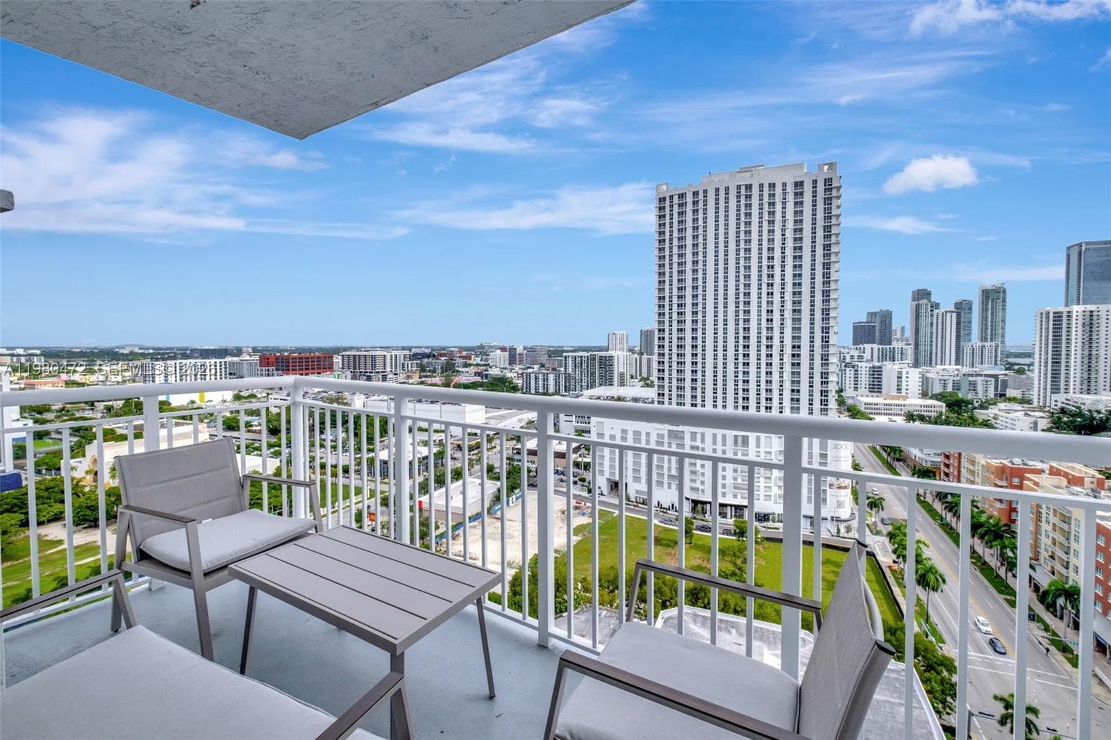 275 NE 18th St # 09, Miami FL 33132 — 17