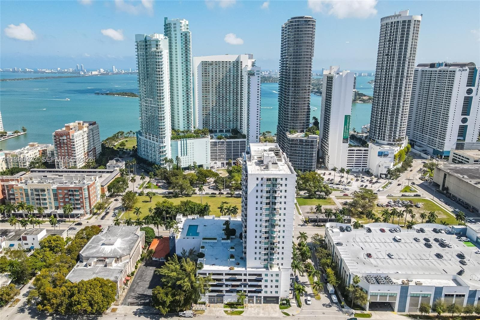 275 NE 18th St # 09, Miami FL 33132 — 32