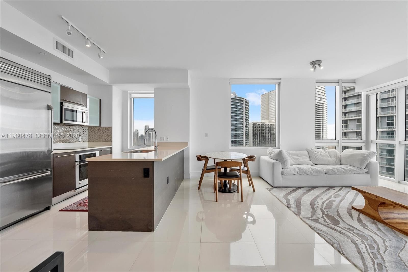 500 Brickell Ave # 4101, Miami FL 33131 — 7