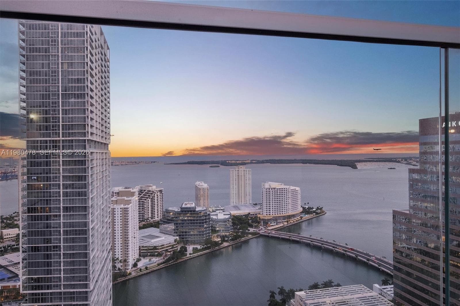 500 Brickell Ave # 4101, Miami FL 33131 — 19
