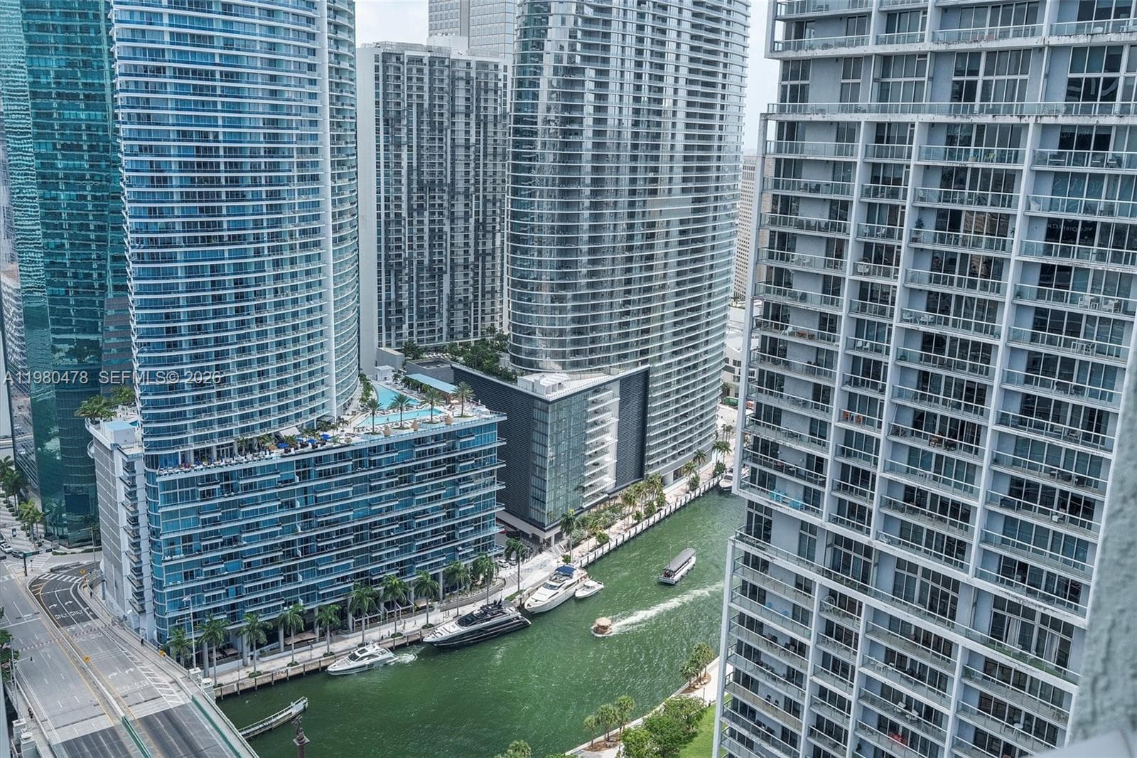 500 Brickell Ave # 4101, Miami FL 33131 — 21