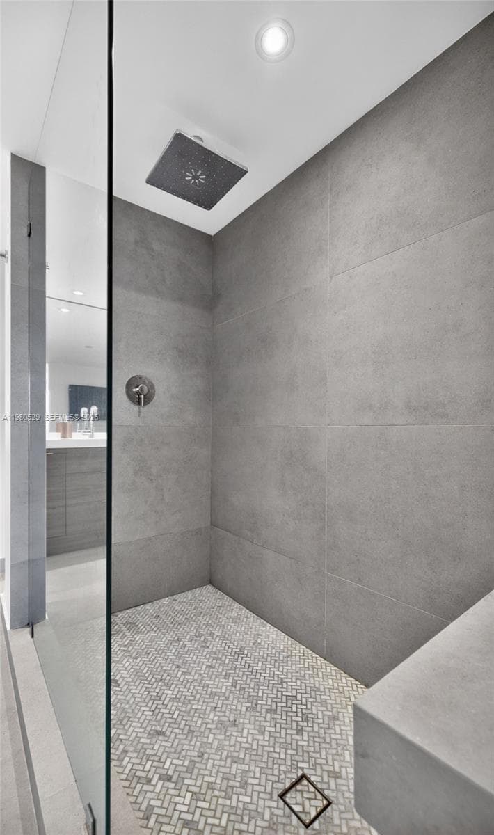 11113 Biscayne Blvd # 351, Miami FL 33181 — 27