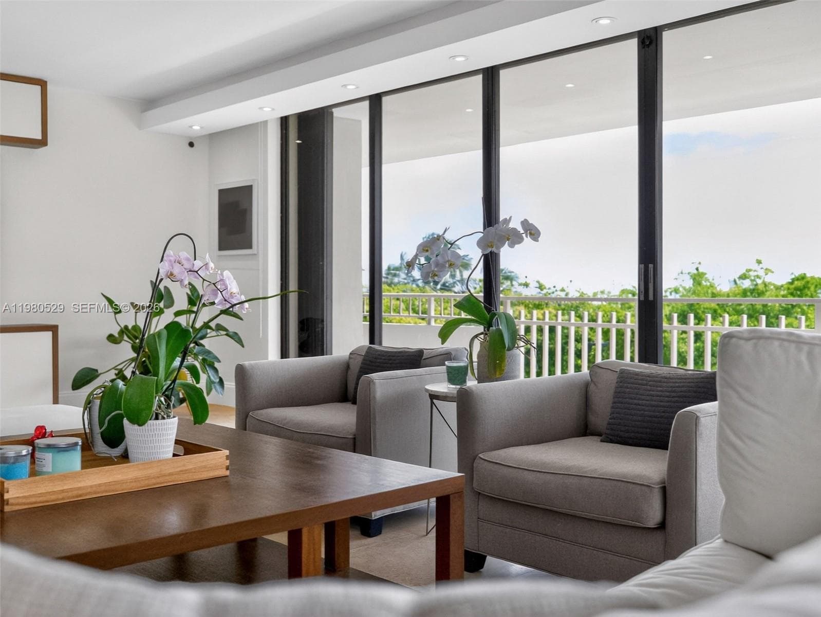 11113 Biscayne Blvd # 351, Miami FL 33181 — 16