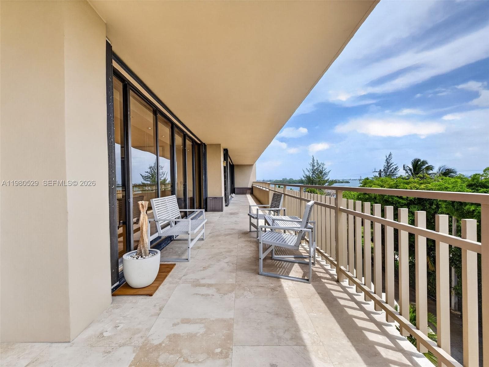 11113 Biscayne Blvd # 351, Miami FL 33181 — 36