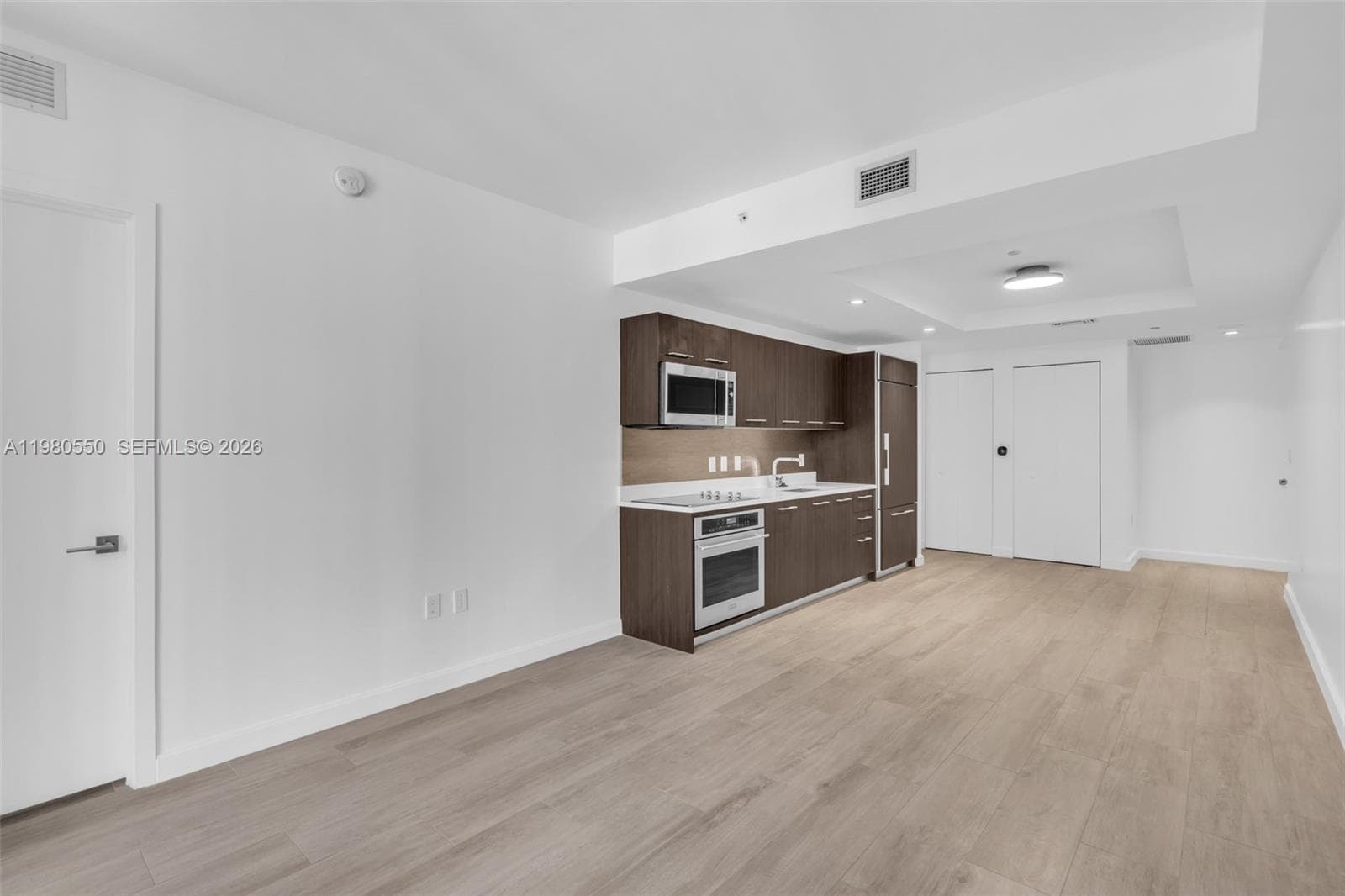 55 SW 9th St # 1109, Miami FL 33130 — 16