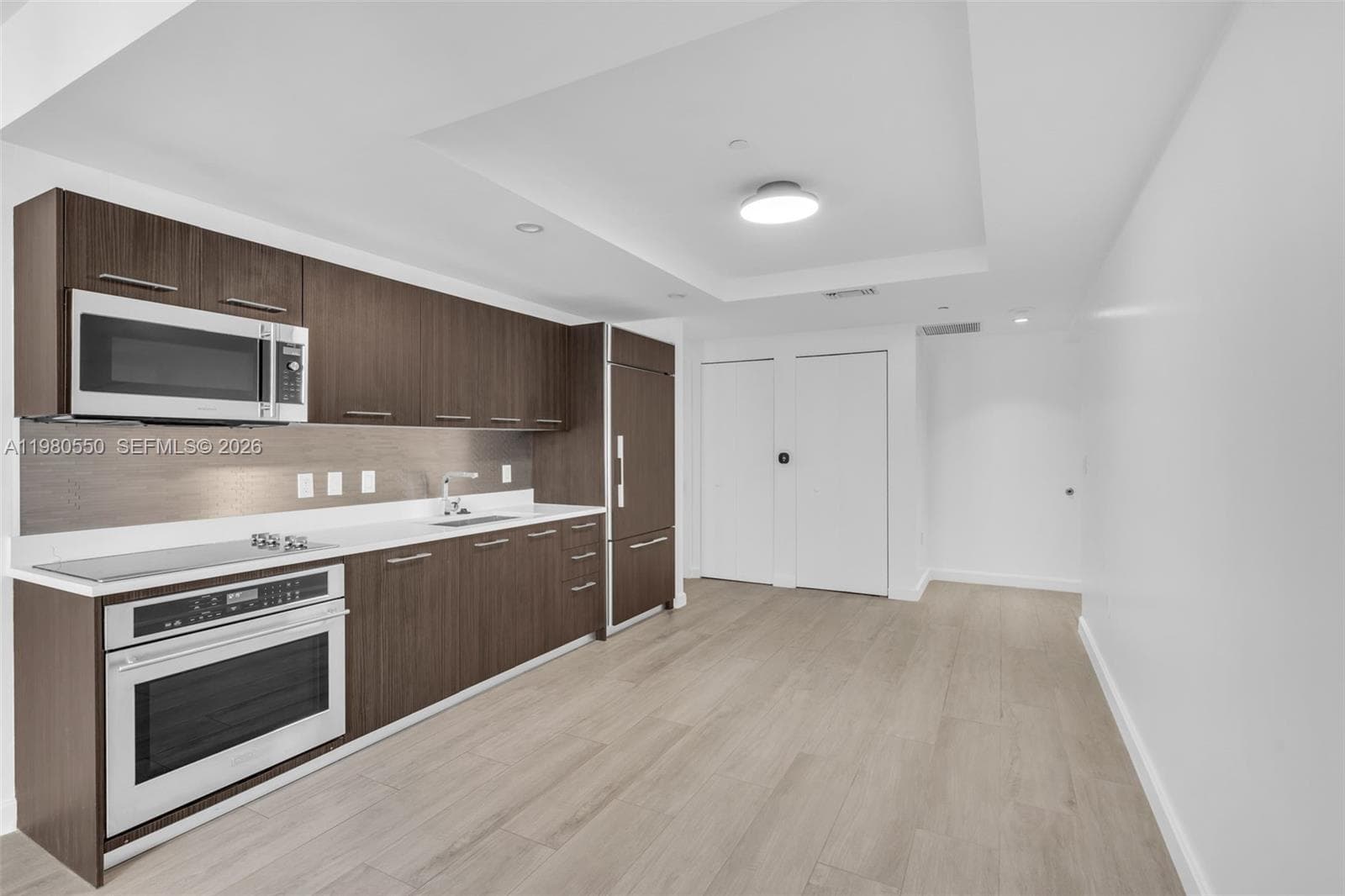 55 SW 9th St # 1109, Miami FL 33130 — 10