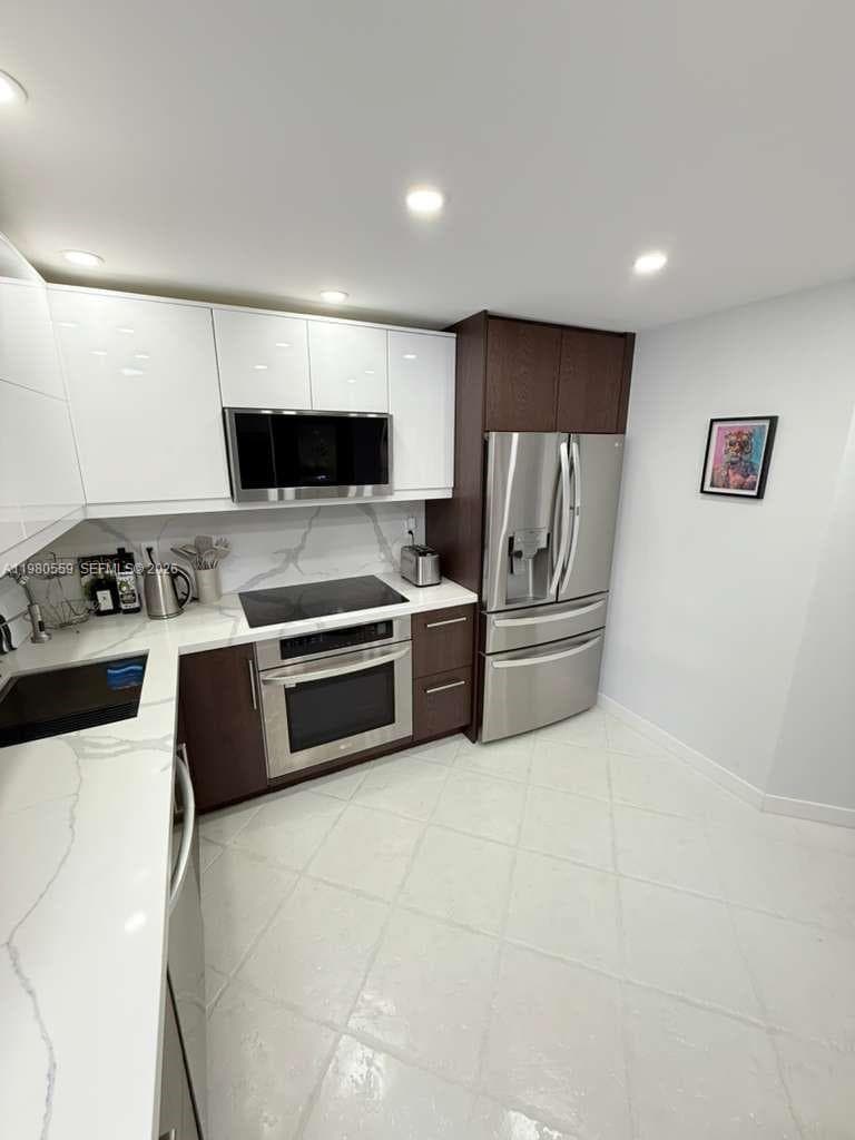 2750 NE 183rd St # 606, Aventura FL 33160 — 2