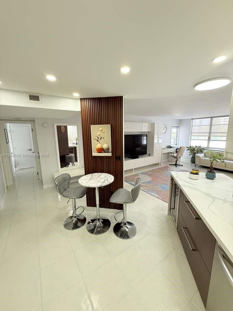 2750 NE 183rd St # 606, Aventura FL 33160 — 4