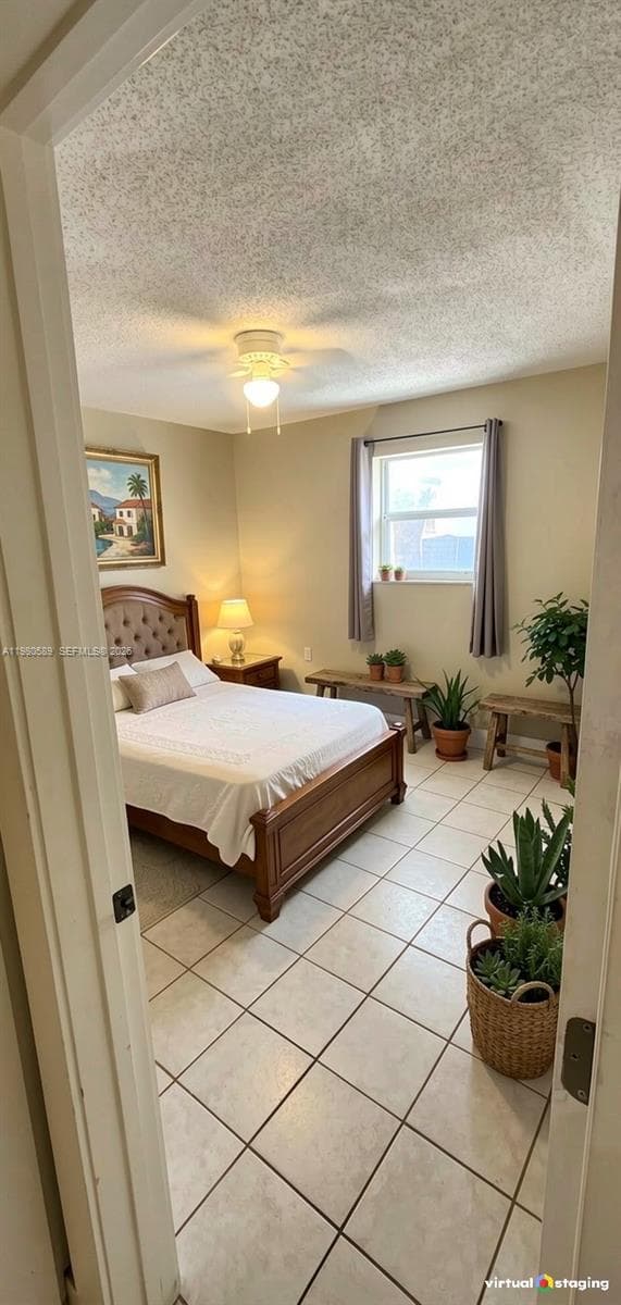 880 E 26th St, Hialeah FL 33013 — 18