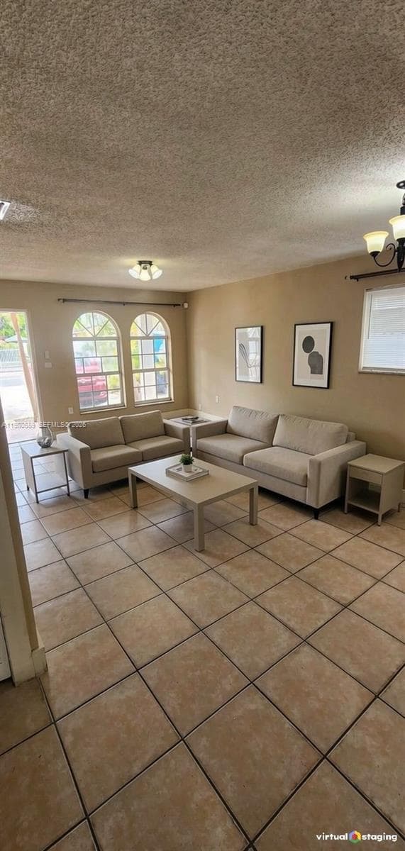 880 E 26th St, Hialeah FL 33013 — 21