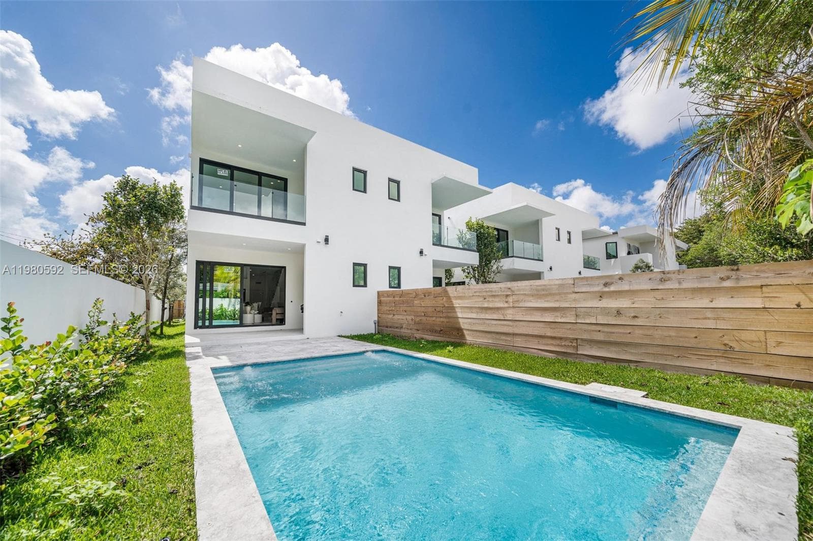 2943 SW 21st st, Miami FL 33145 — 16