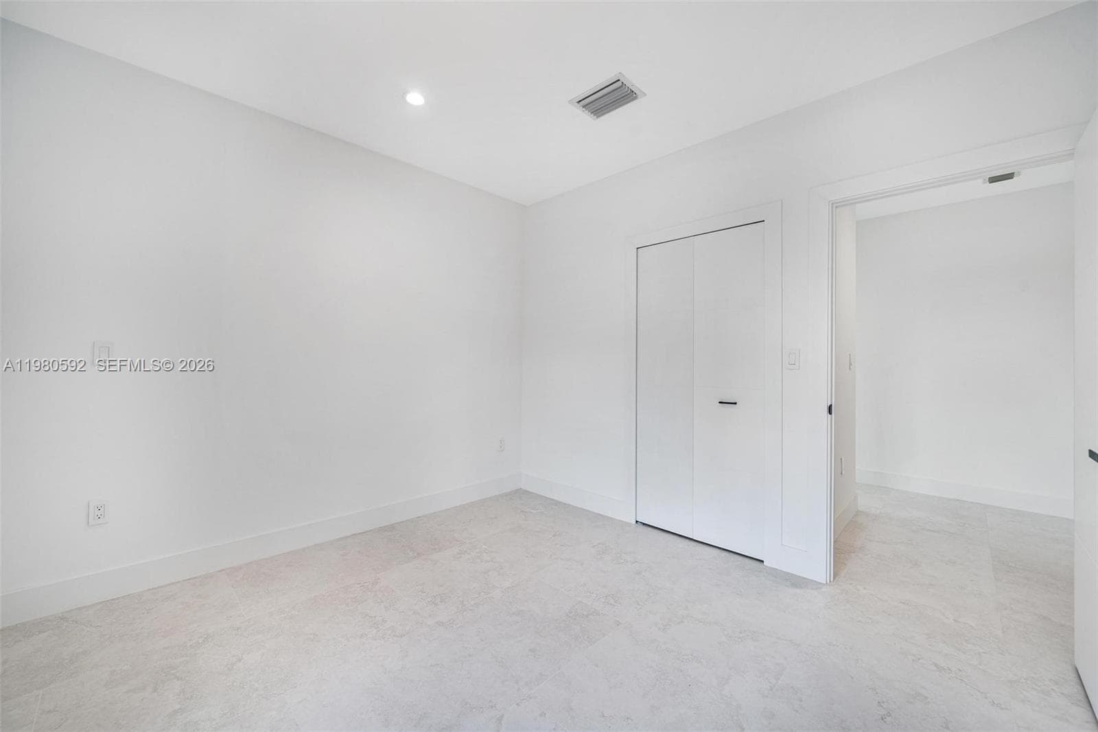 2943 SW 21st st, Miami FL 33145 — 29