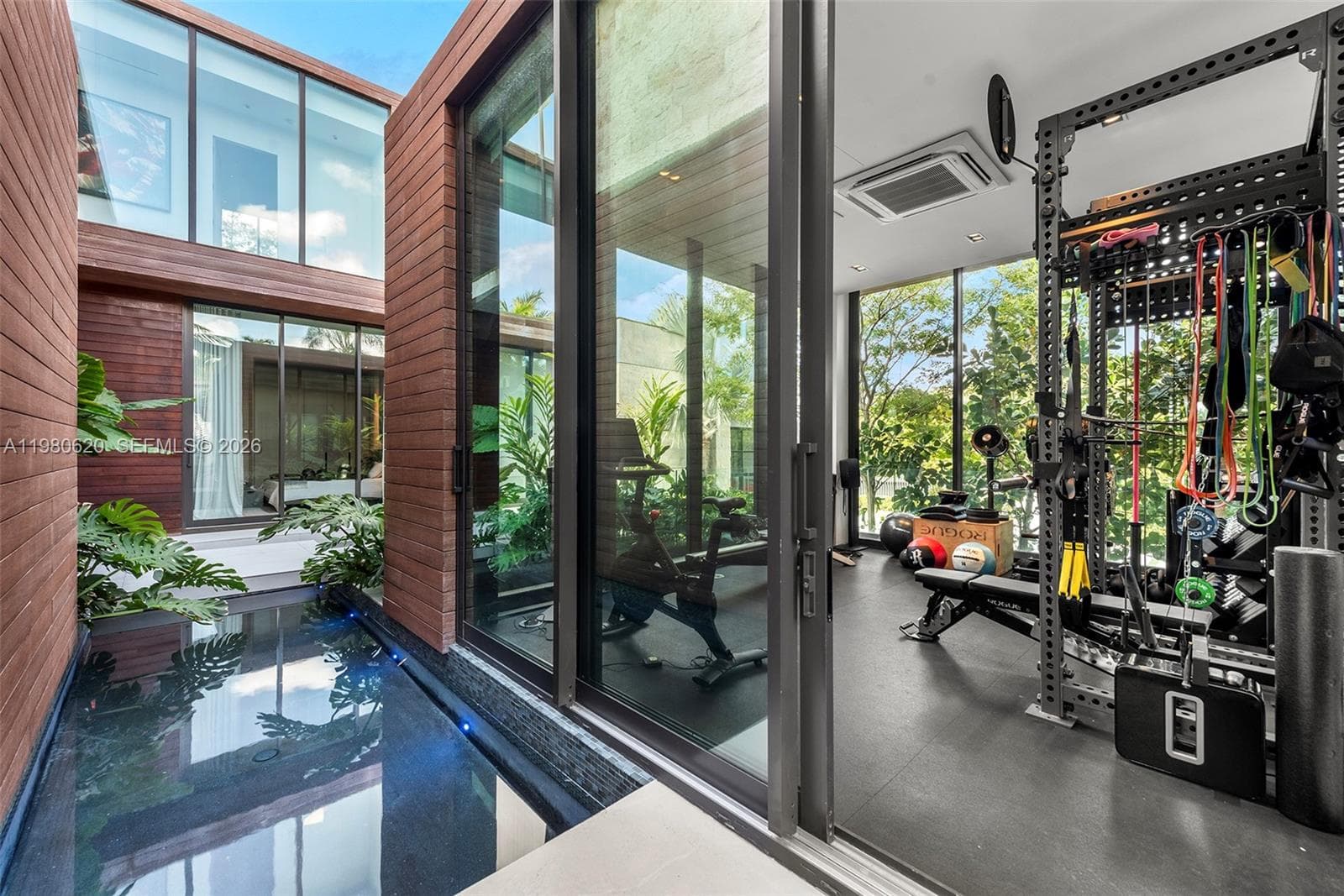 310 S Hibiscus Dr, Miami Beach FL 33139 — 22