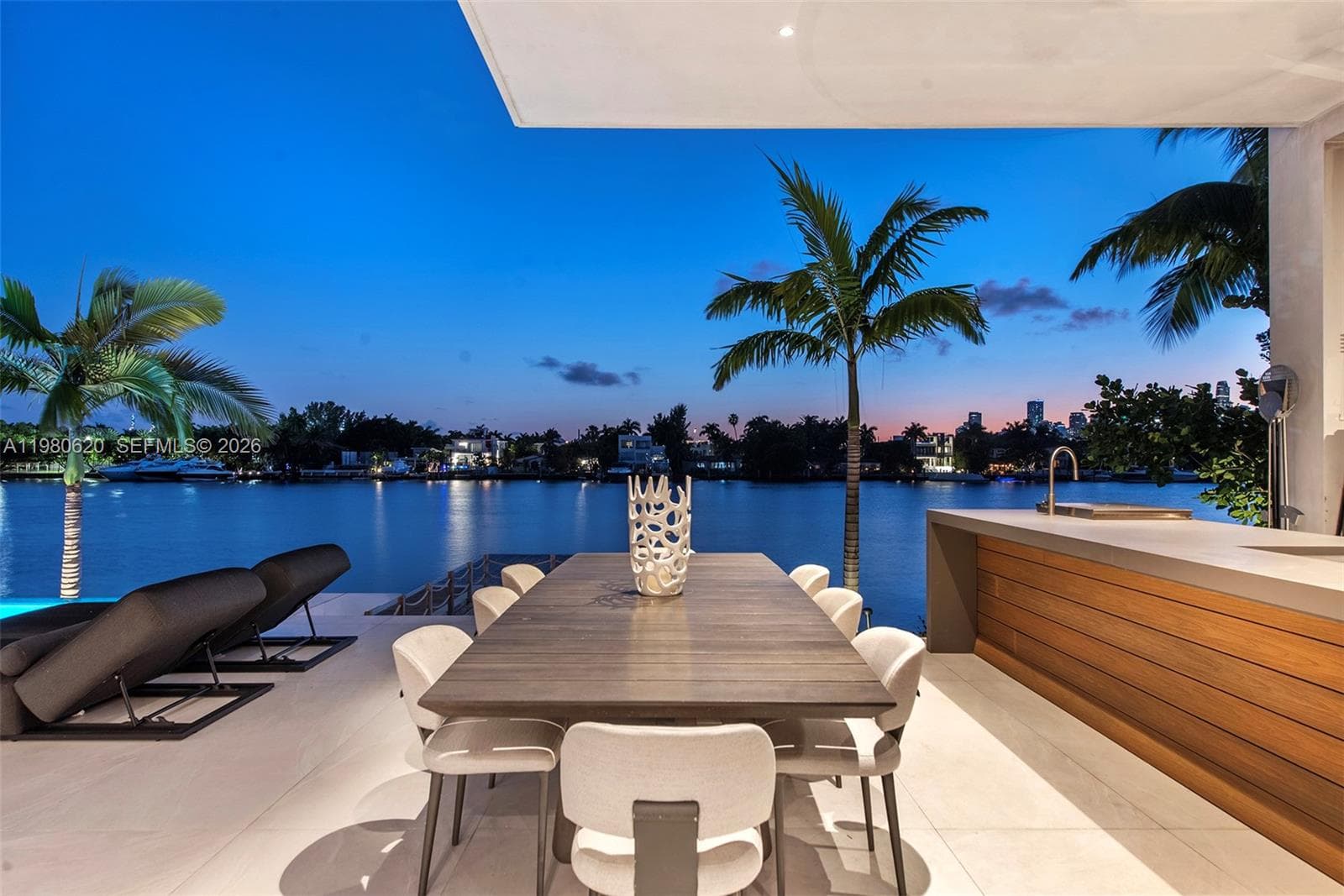 310 S Hibiscus Dr, Miami Beach FL 33139 — 55