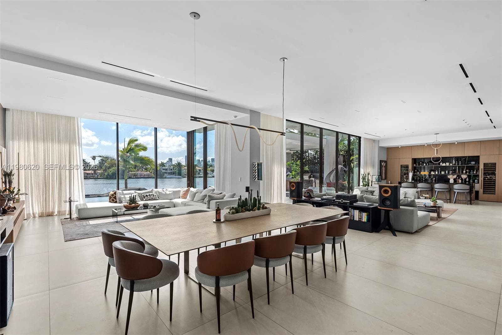310 S Hibiscus Dr, Miami Beach FL 33139 — 15