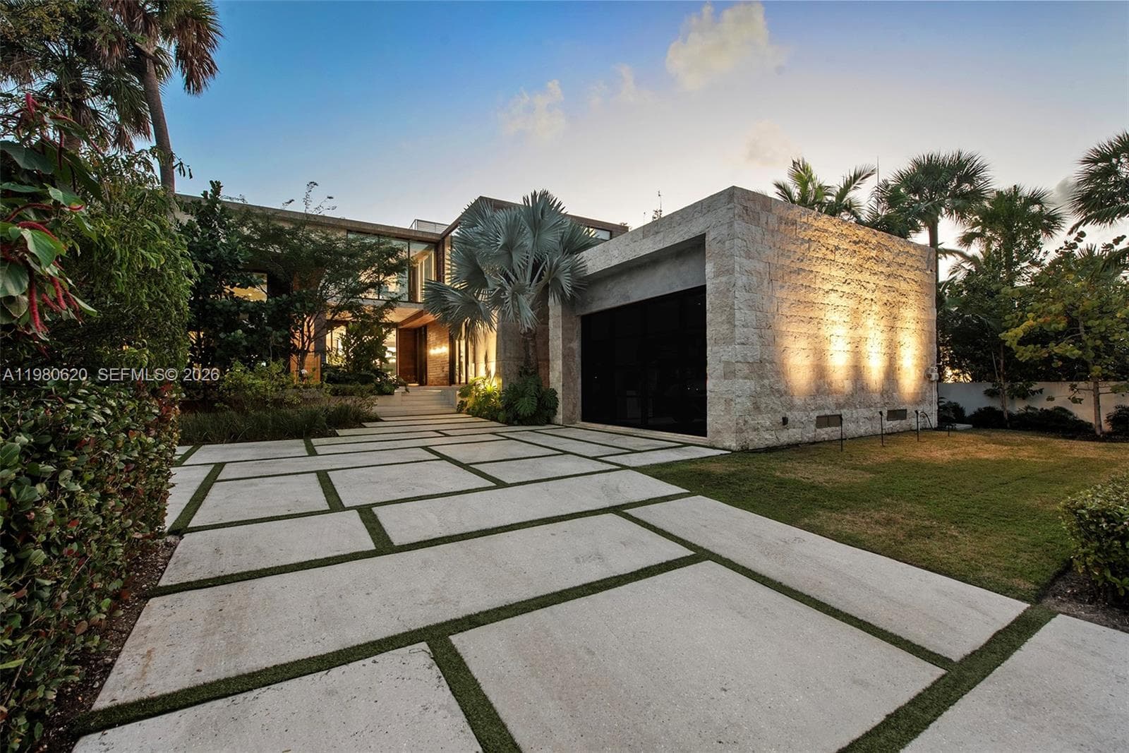 310 S Hibiscus Dr, Miami Beach FL 33139 — 48
