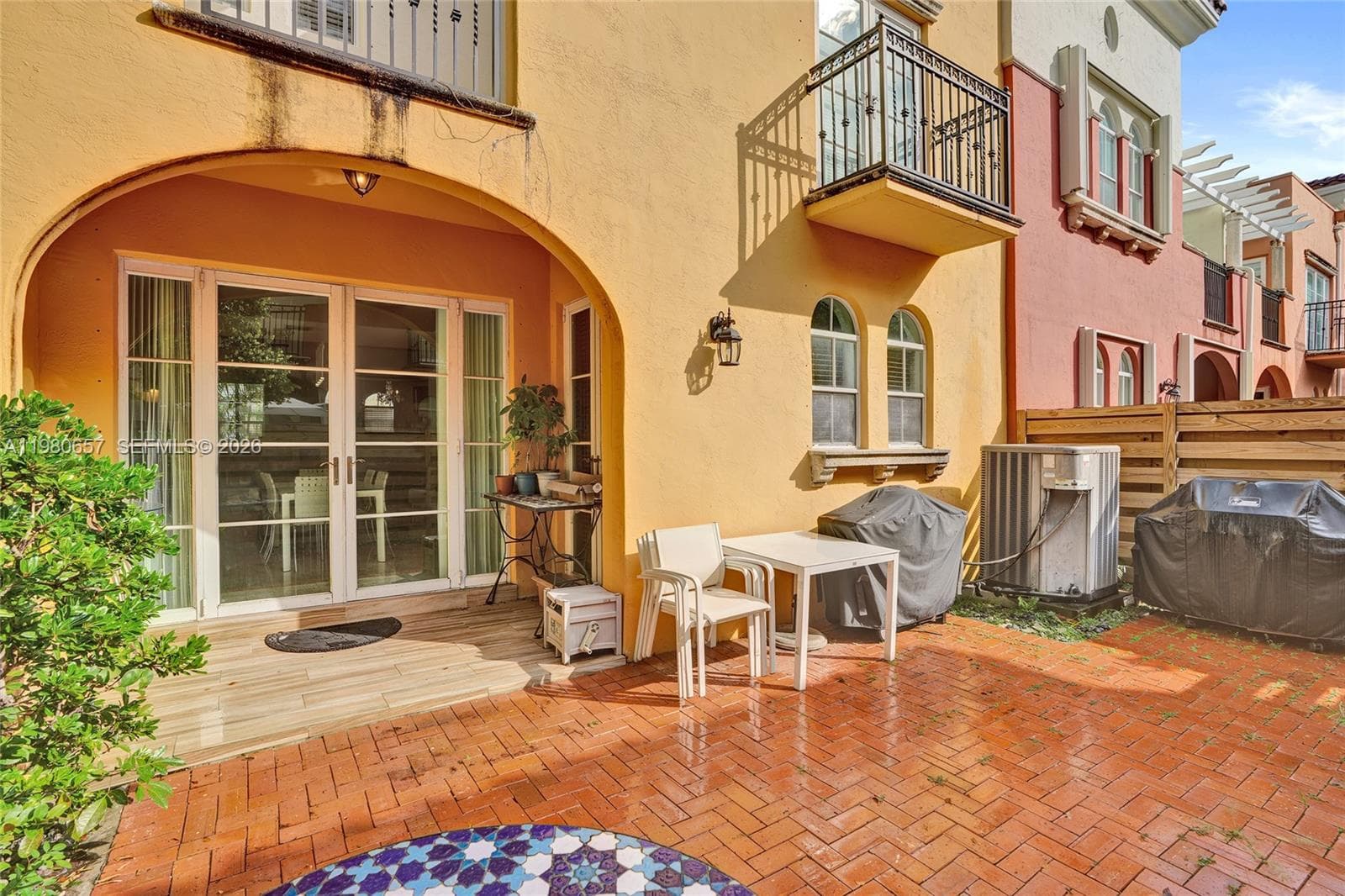 18450 NE 30th place, Aventura FL 33160 — 27