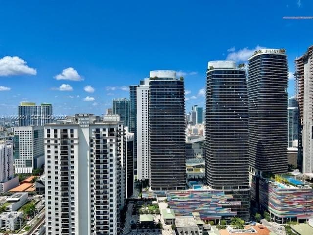 1111 SW 1st Ave # 3223, Miami FL 33130 — 12