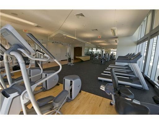 1111 SW 1st Ave # 3223, Miami FL 33130 — 28