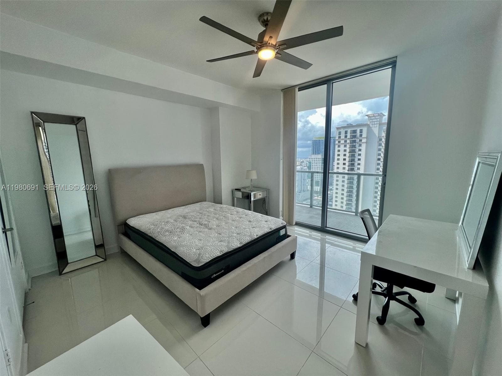 1111 SW 1st Ave # 3223, Miami FL 33130 — 9