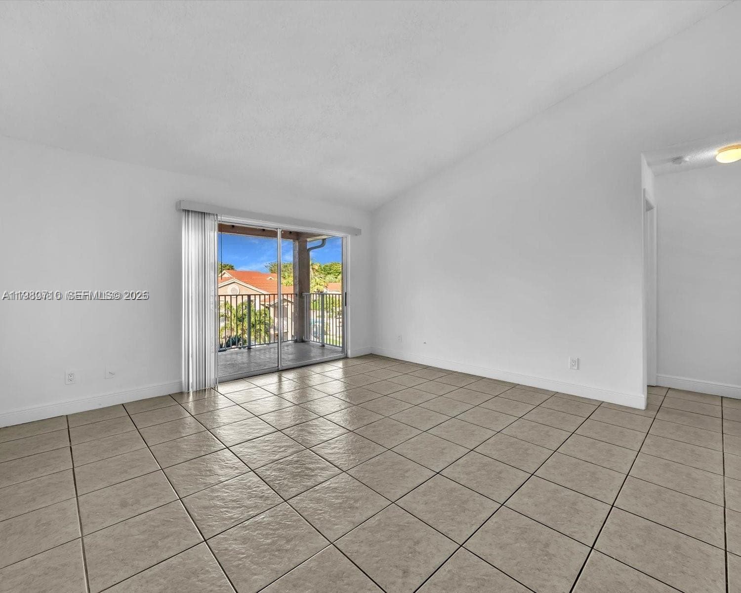 15770 SW 106th Ter # 303, Miami FL 33196 — 16