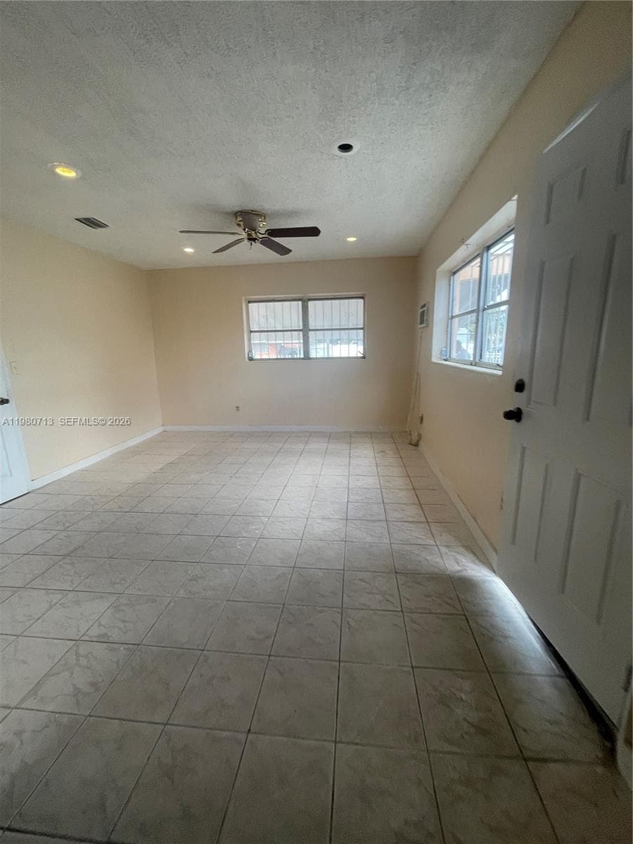 18425 NW 42nd Pl, Miami Gardens FL 33055 — 6
