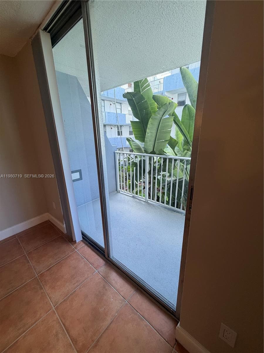 1801 S Treasure Dr # 202, North Bay Village FL 33141 — 11