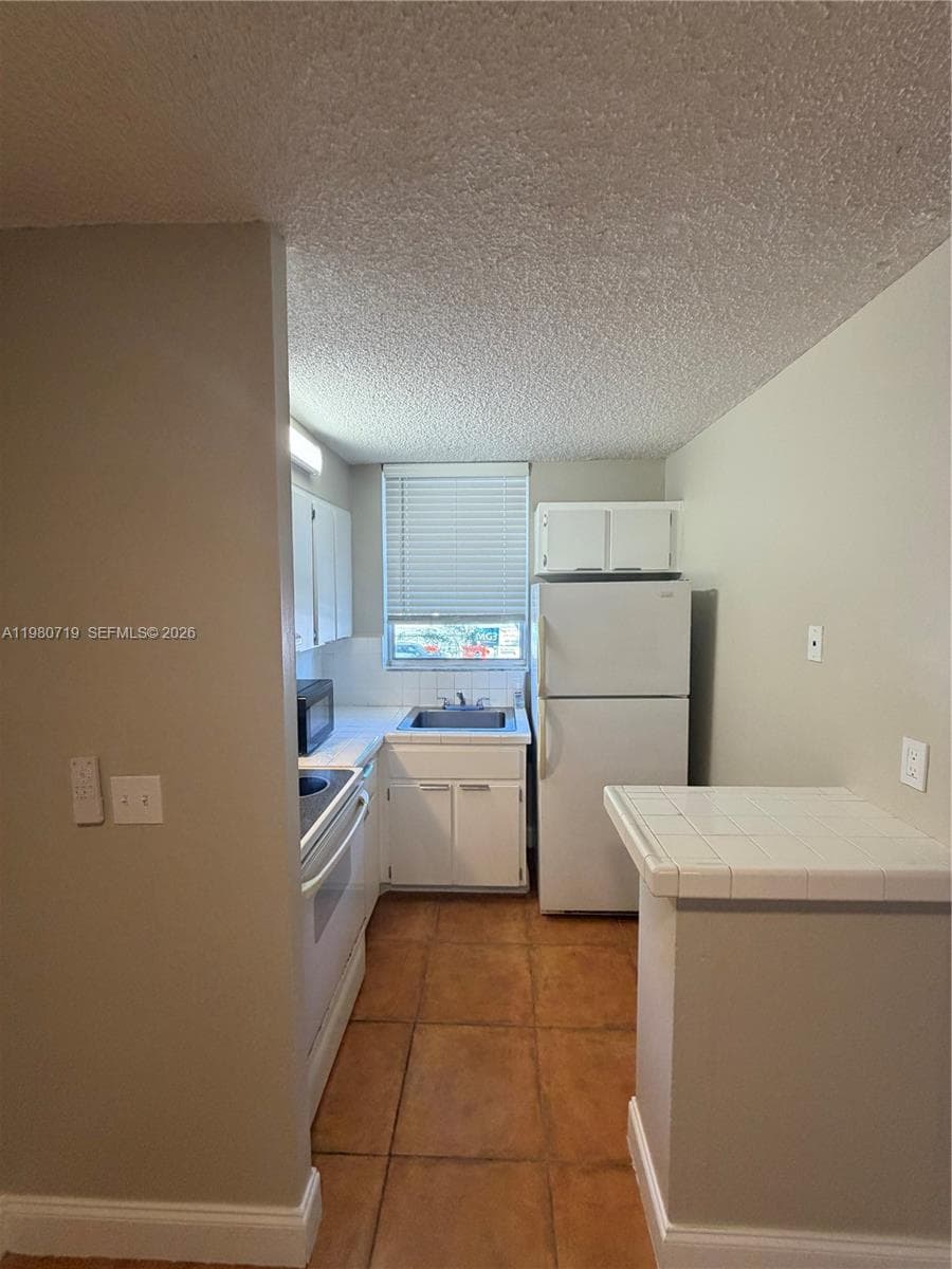 1801 S Treasure Dr # 202, North Bay Village FL 33141 — 19