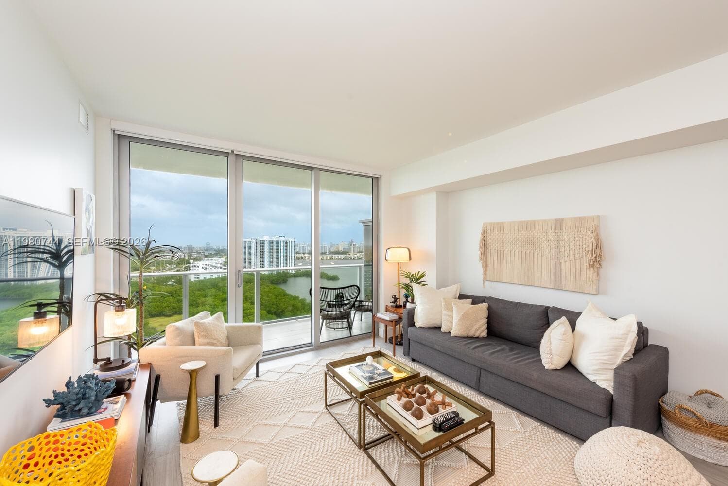 16385 Biscayne Blvd # 2304, North Miami Beach FL 33160 — 6