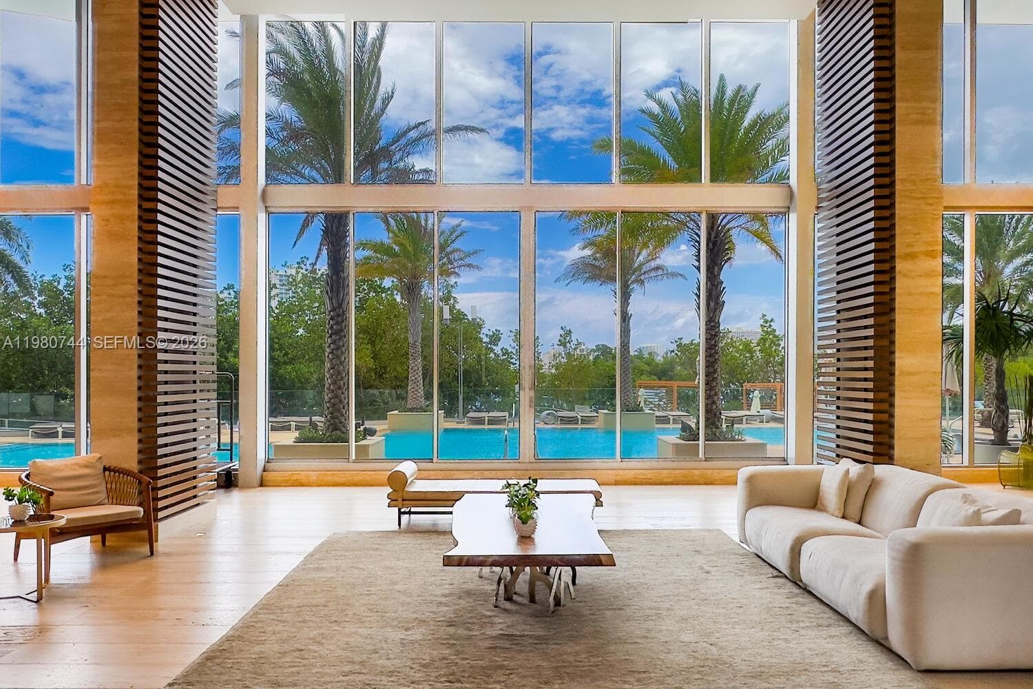 16385 Biscayne Blvd # 2304, North Miami Beach FL 33160 — 52