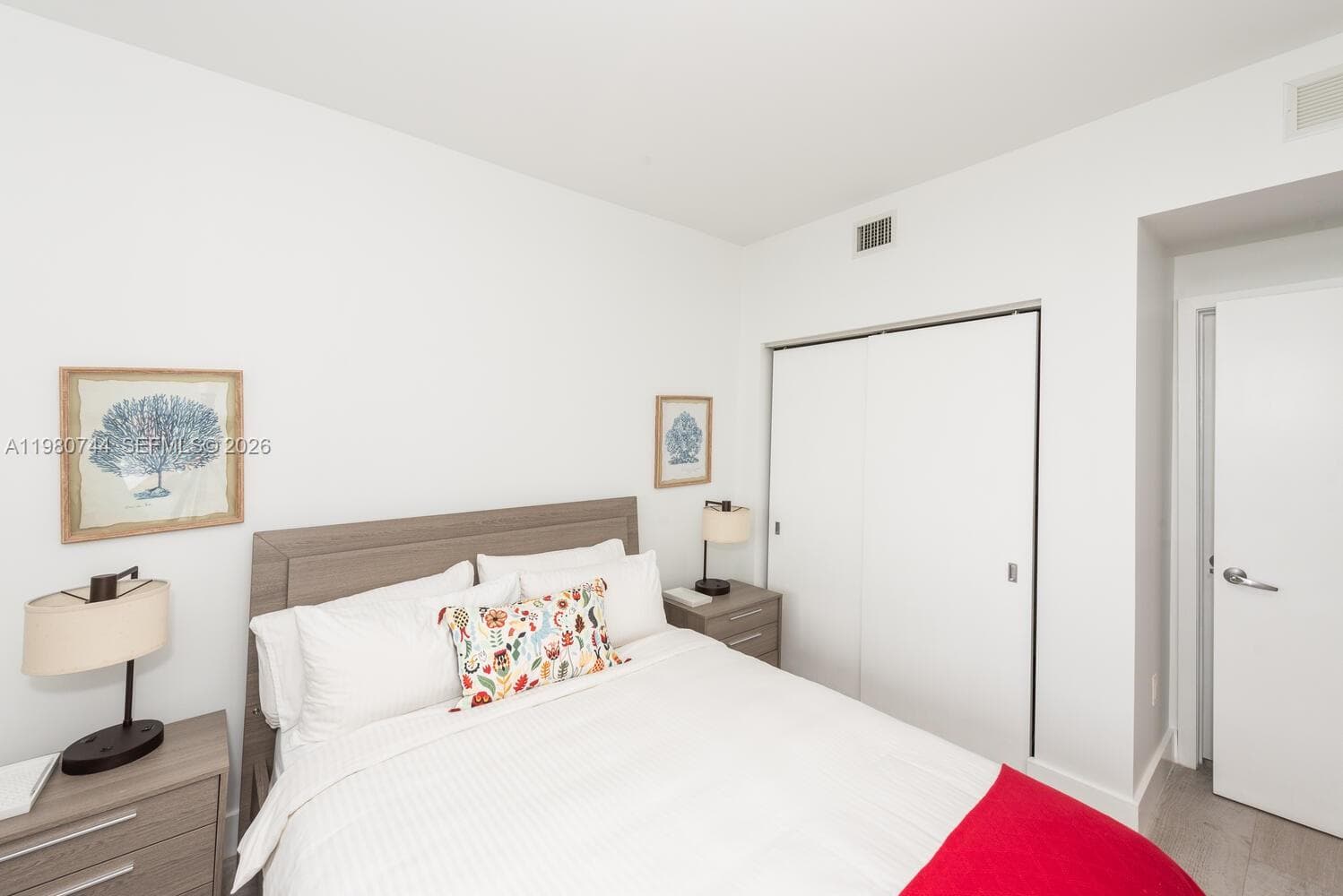 16385 Biscayne Blvd # 2304, North Miami Beach FL 33160 — 38
