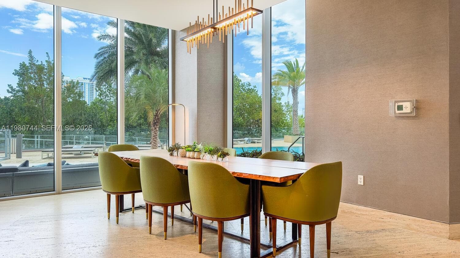 16385 Biscayne Blvd # 2304, North Miami Beach FL 33160 — 49