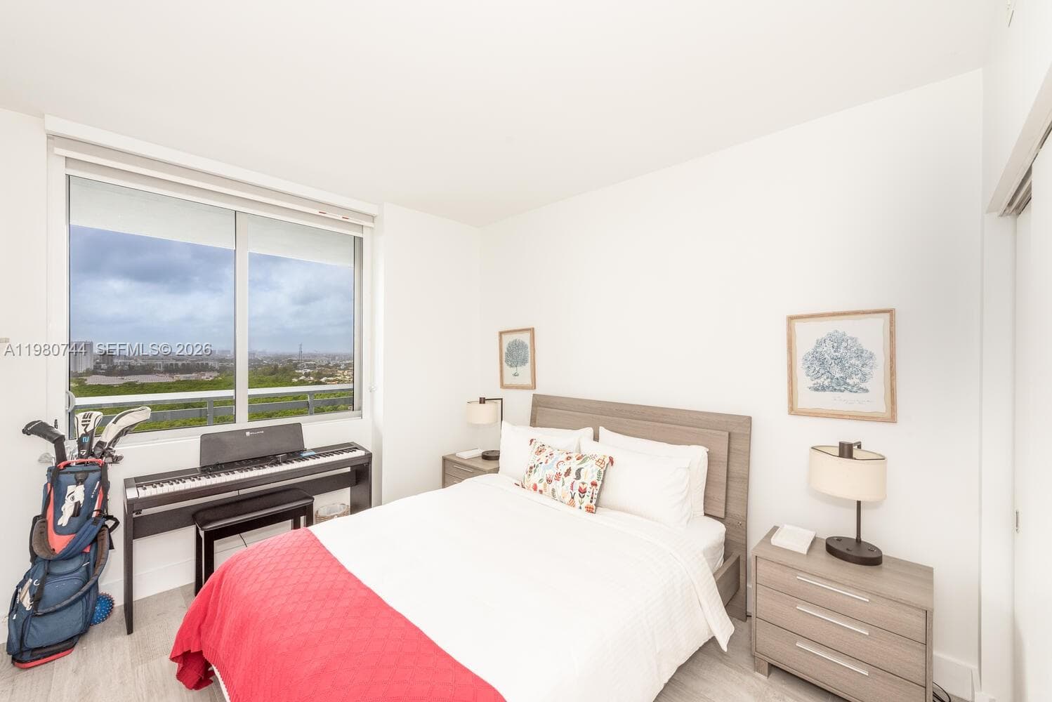 16385 Biscayne Blvd # 2304, North Miami Beach FL 33160 — 37