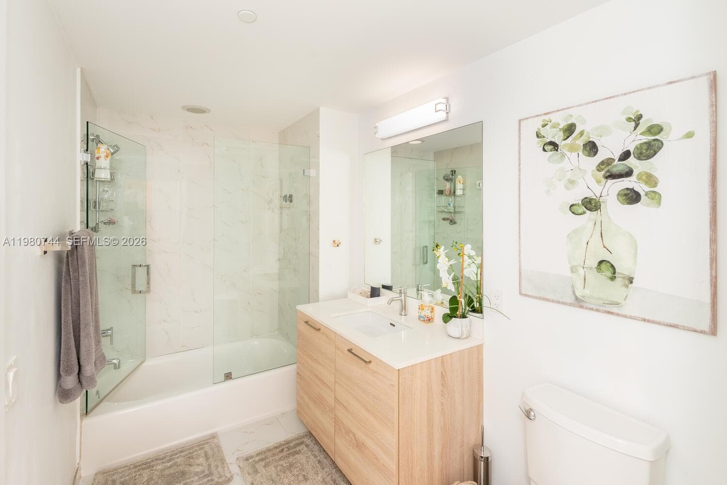 16385 Biscayne Blvd # 2304, North Miami Beach FL 33160 — 39