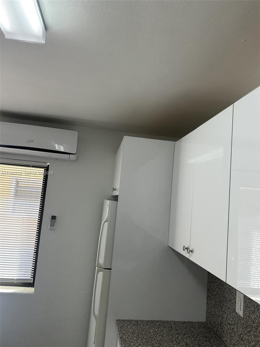 34 W 31st St # 4, Hialeah FL 33012 — 13