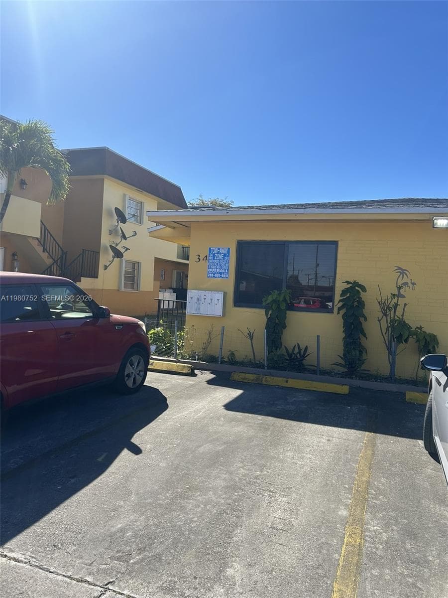 34 W 31st St # 4, Hialeah FL 33012 — 3