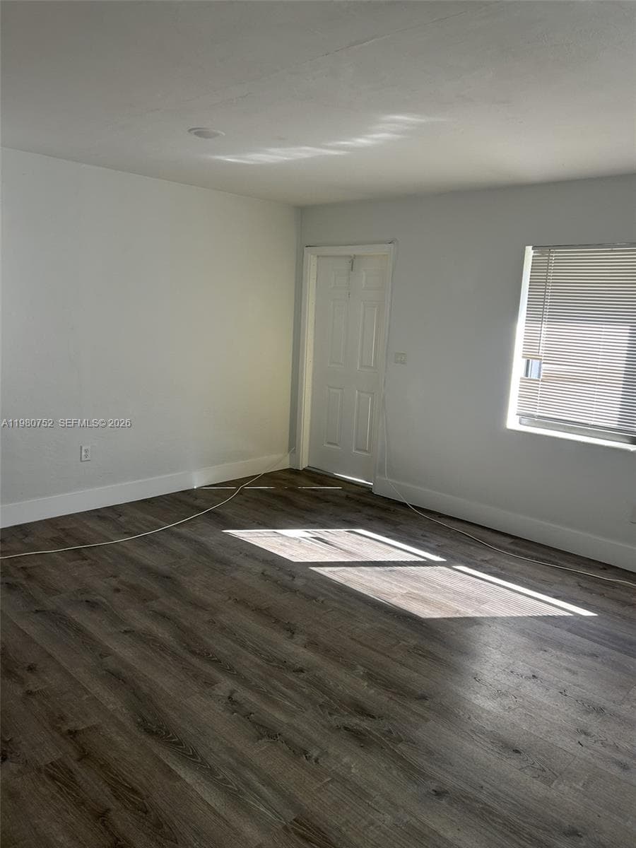 34 W 31st St # 4, Hialeah FL 33012 — 9