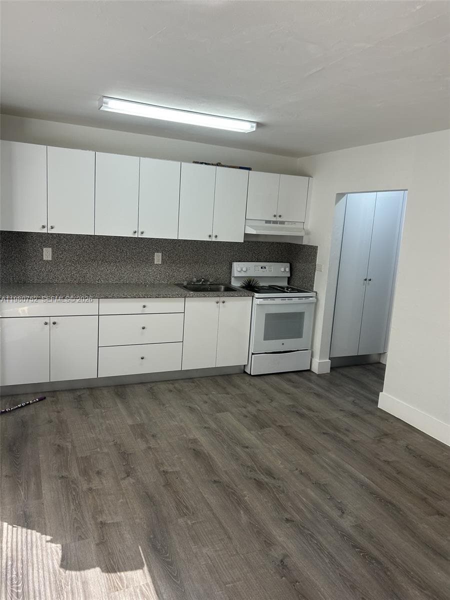34 W 31st St # 4, Hialeah FL 33012 — 10