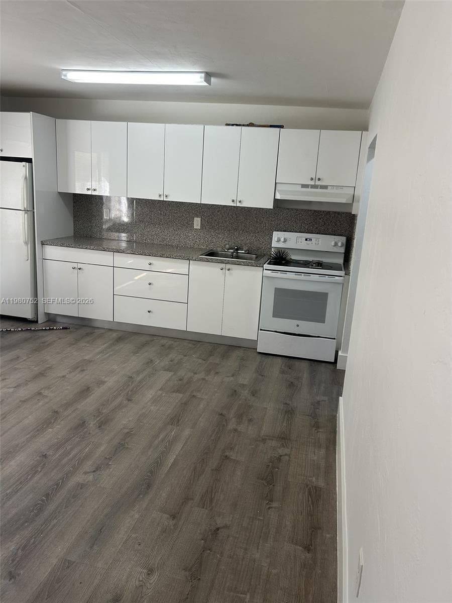 34 W 31st St # 4, Hialeah FL 33012 — 11