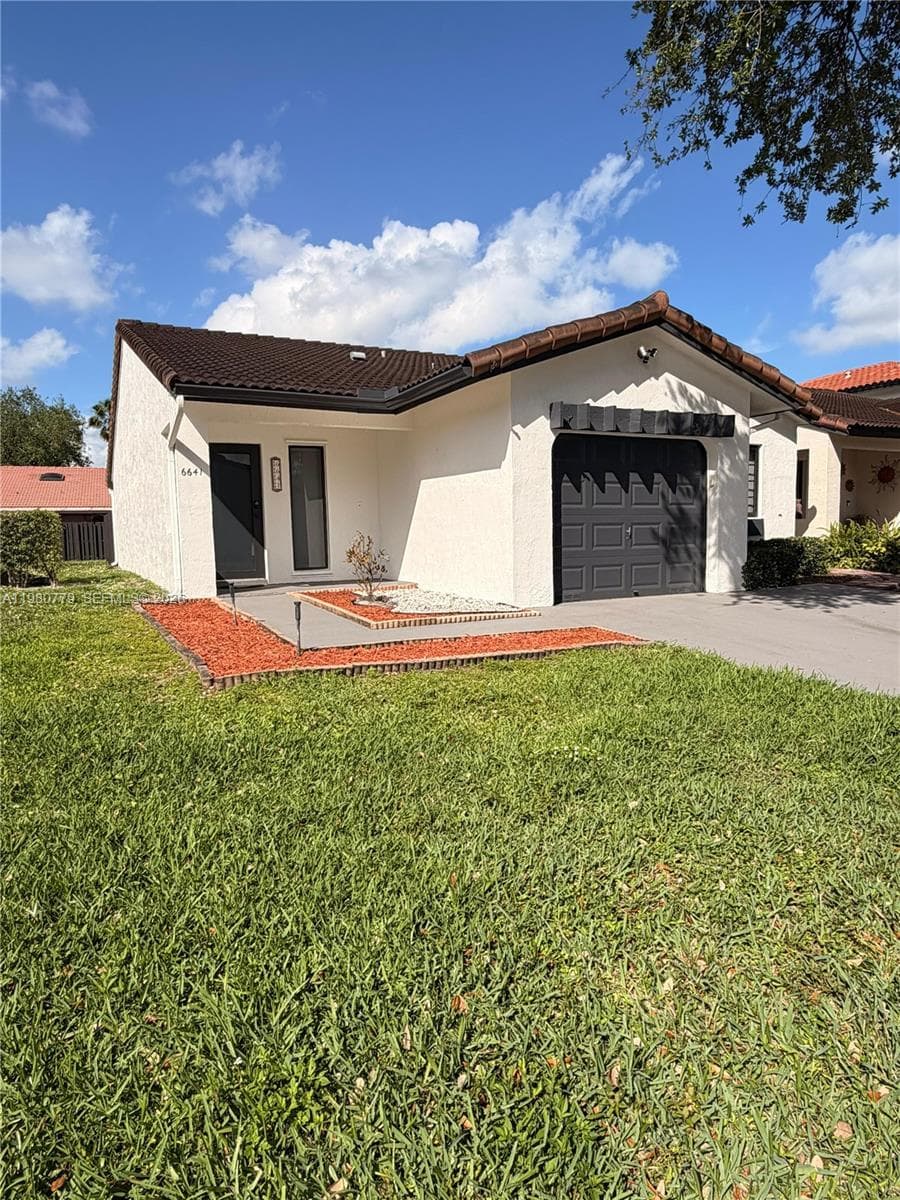 6641 NW 174th Ter, Hialeah FL 33015 — 2
