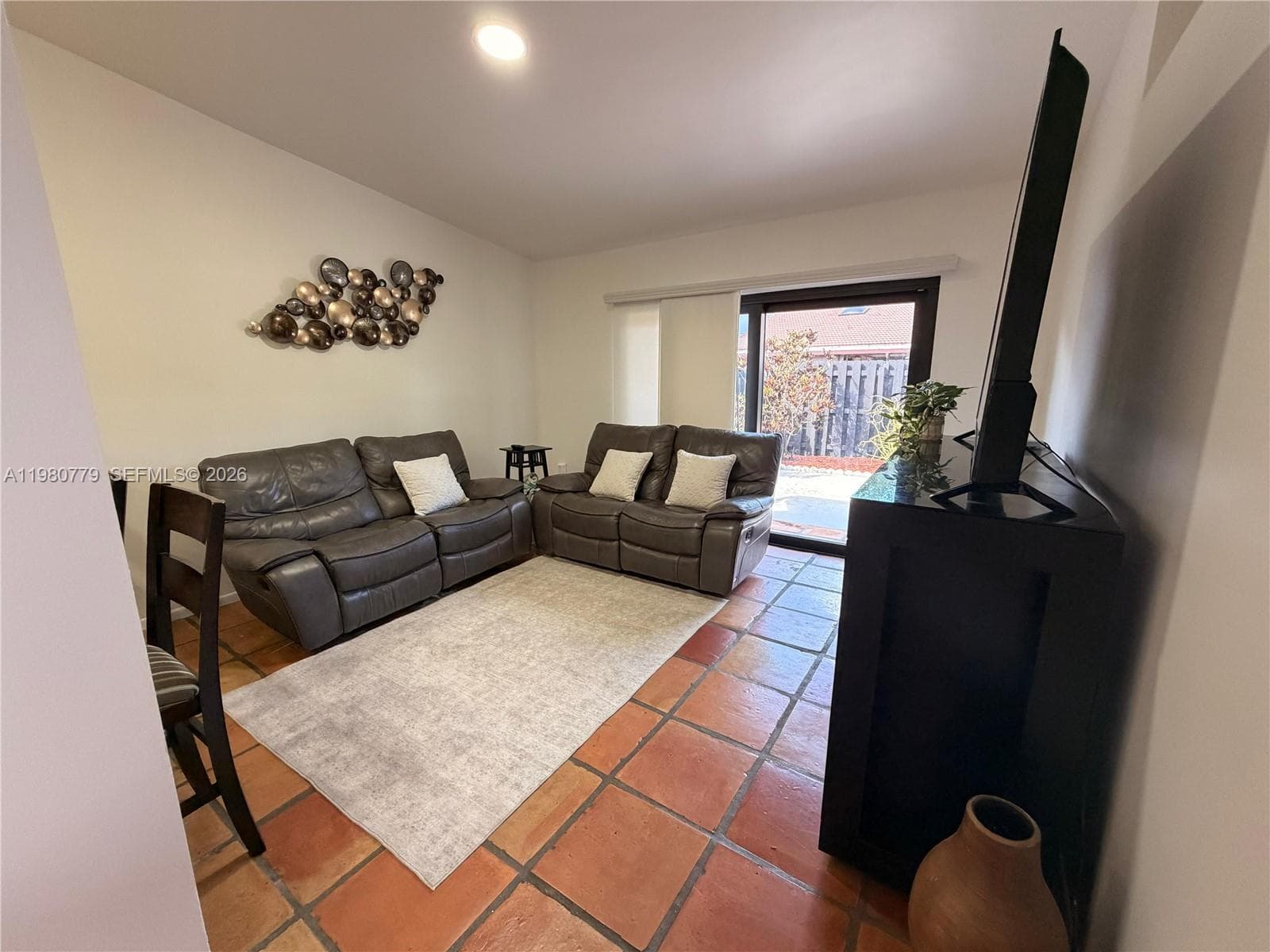 6641 NW 174th Ter, Hialeah FL 33015 — 7